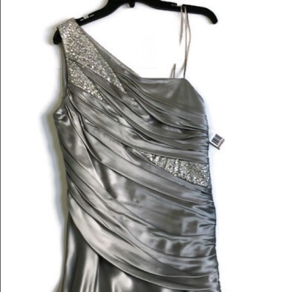 Carmen Marc Valvo Collection Gown